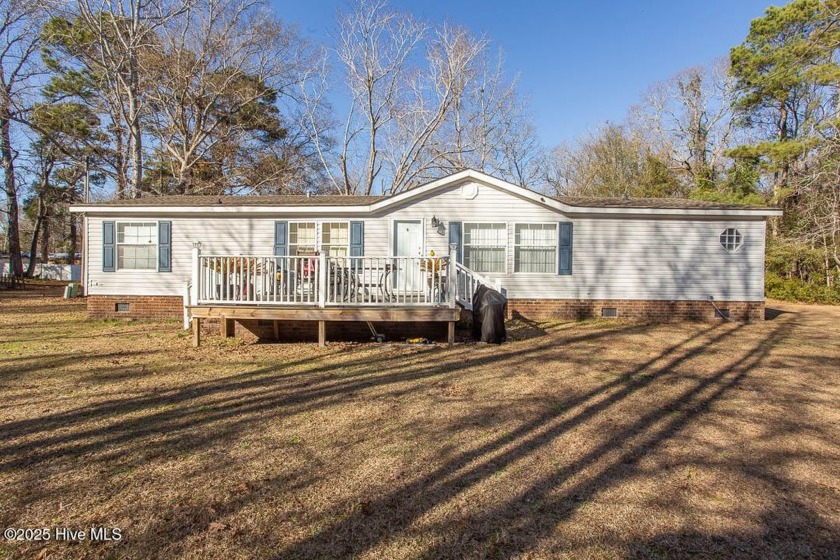 Welcome home!  This may be the nicest manufactured home at the - Beach Home for sale in Ocean Isle Beach, North Carolina on Beachhouse.com