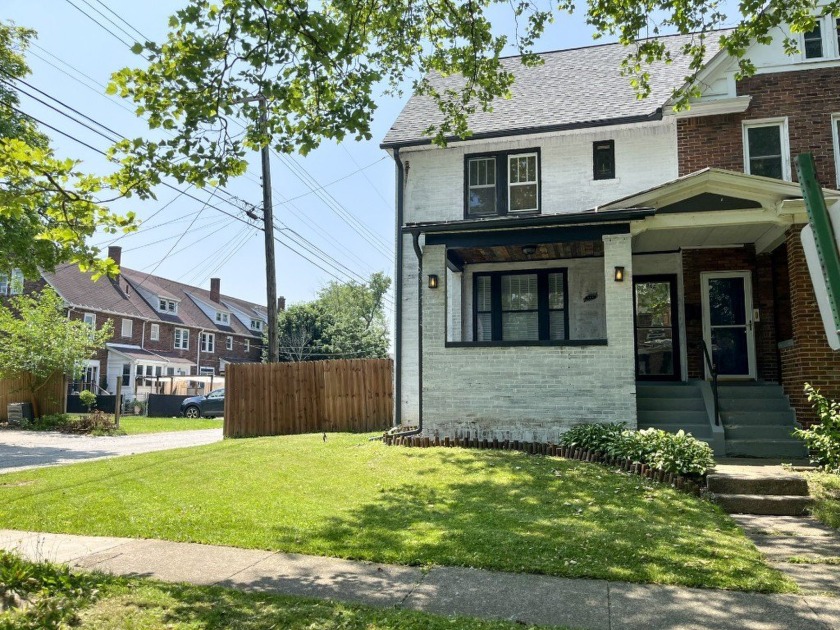 Charming Modern-Revived Rowhome Near Lake Erie Lawrence Park, PA - Beach Home for sale in Erie, Pennsylvania on Beachhouse.com
