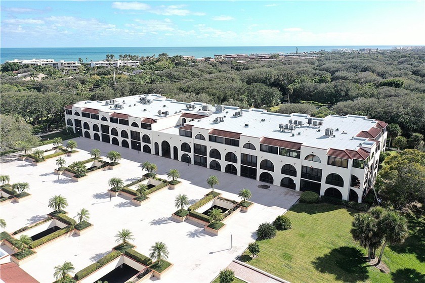 Live where you vacation at Robles Del Mar! Steps from the BEACH - Beach Condo for sale in Vero Beach, Florida on Beachhouse.com