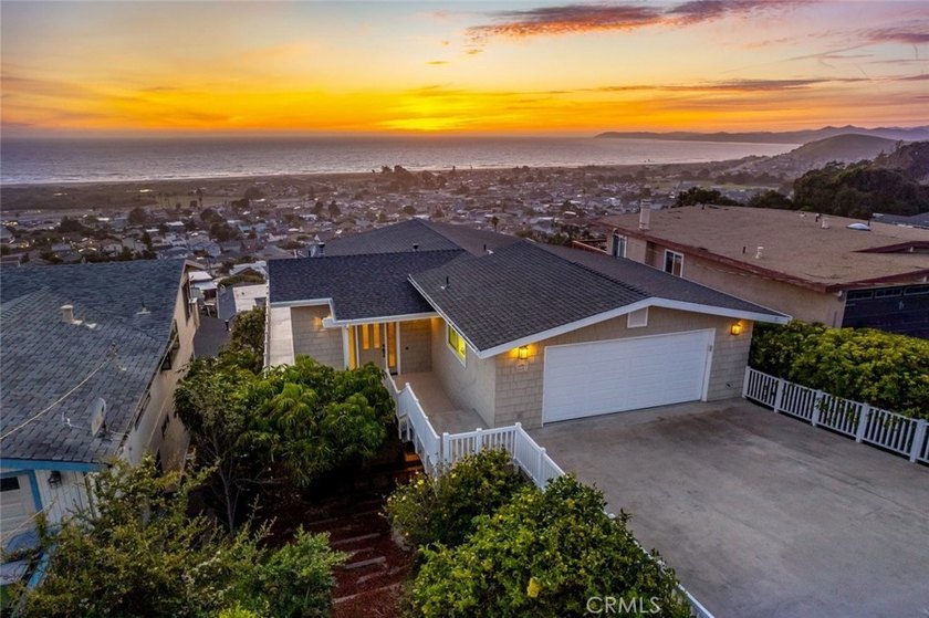 Perched in Morro Bay Heights, this beautifully designed custom - Beach Home for sale in Morro Bay, California on Beachhouse.com