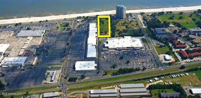 Rare beachfront parcel priced to sell.  Excellent location - Beach Acreage for sale in Biloxi, Mississippi on Beachhouse.com