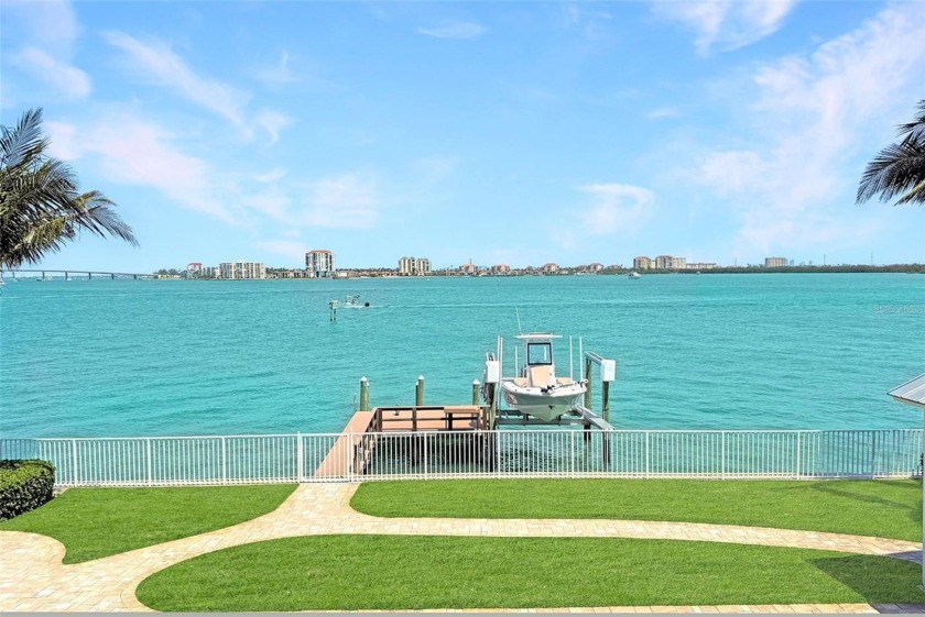Simply stunning! Spend every single day relishing the sweeping - Beach Home for sale in Tierra Verde, Florida on Beachhouse.com