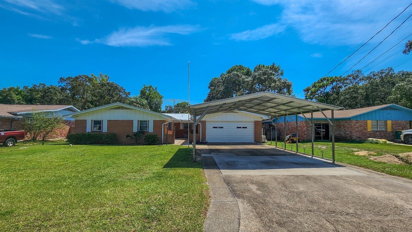 Welcome to 712 Revere Avenue, a Solid, Brick Home in a Great - Beach Home for sale in Fort Walton Beach, Florida on Beachhouse.com