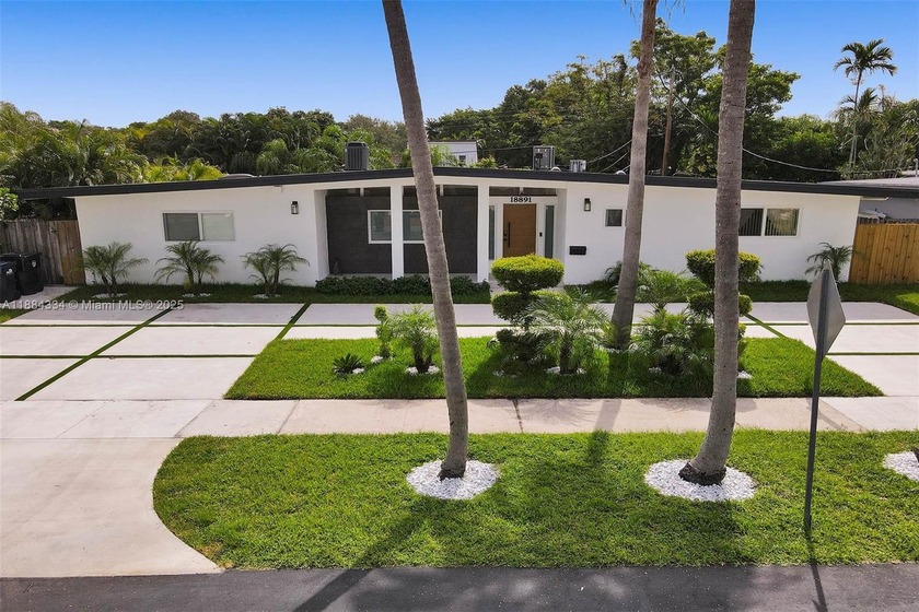 Located in the desireable Skylake area, this spacious 5BD/3BA - Beach Home for sale in North Miami Beach, Florida on Beachhouse.com