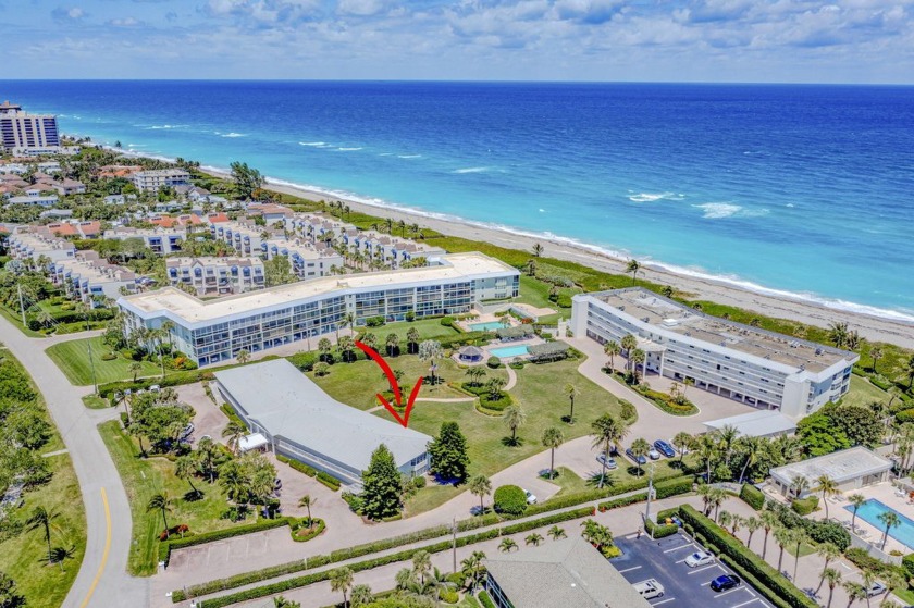 Exquisite Oceanfront Retreat in Juno Beach! Indulge in the - Beach Condo for sale in Juno Beach, Florida on Beachhouse.com