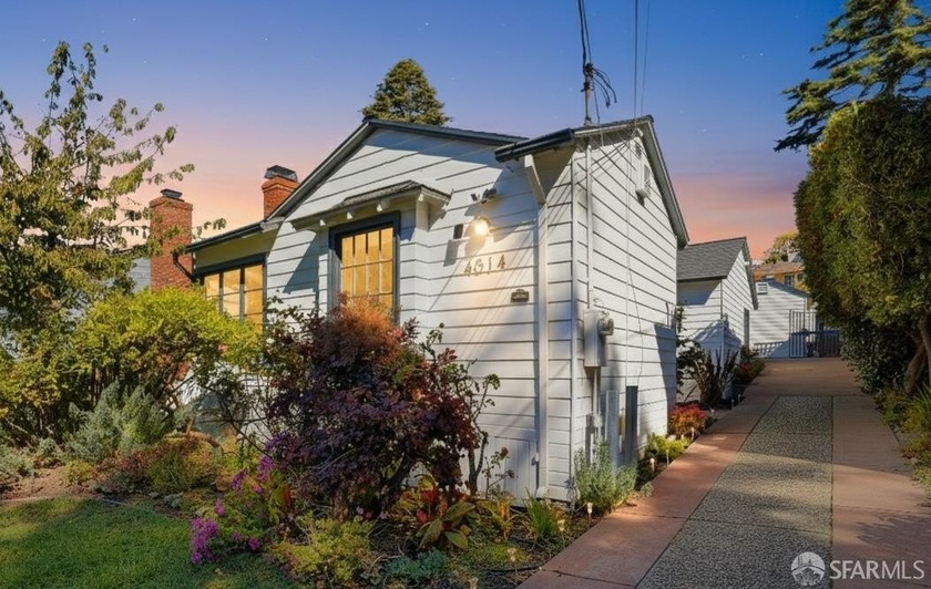 Price reduced! 3BD | 2BA | 1,270 sq ft  Move-In Ready Gem in - Beach Home for sale in Oakland, California on Beachhouse.com