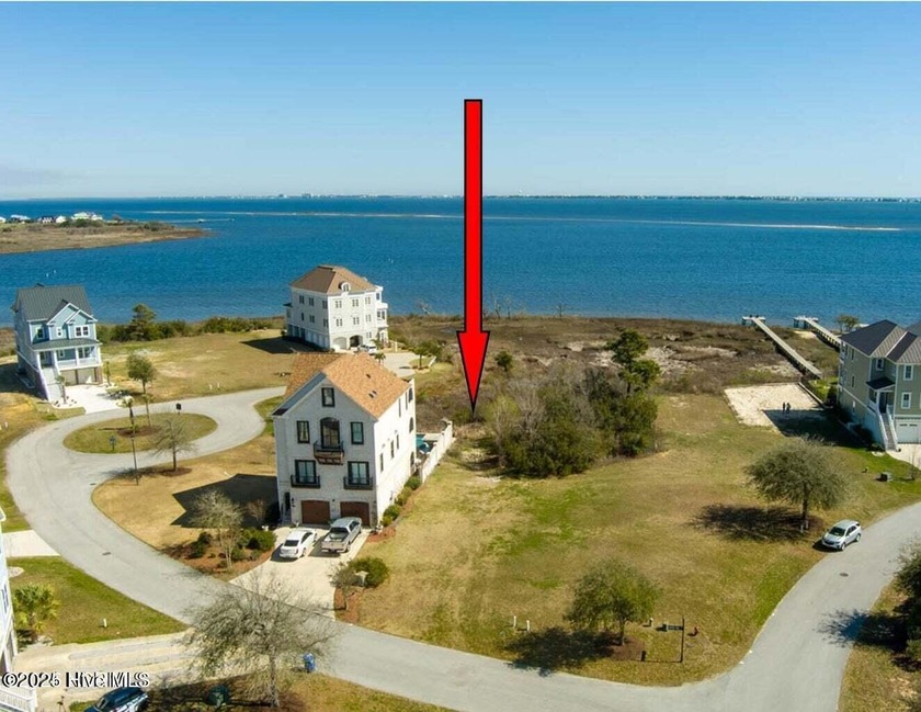 ICW Waterfront building lot in Cannonsgate-gated community with - Beach Lot for sale in Newport, North Carolina on Beachhouse.com