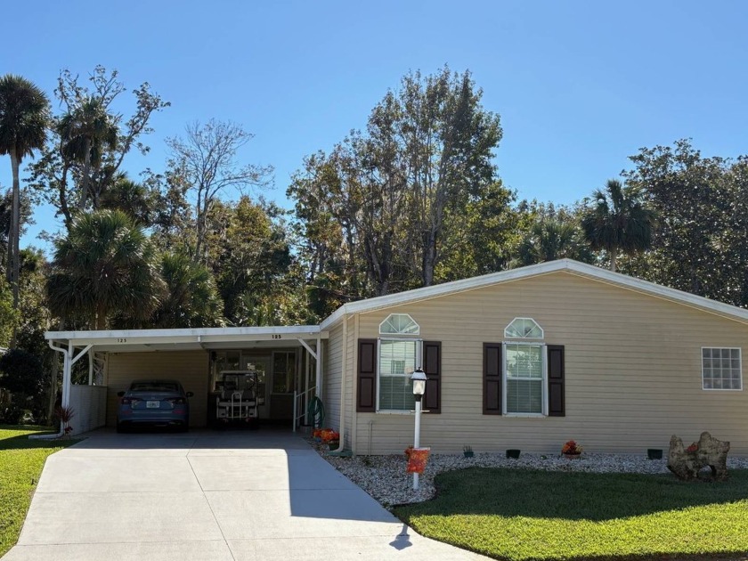 This lovely 3-bedroom 2 bath split plan home is priced to sell - Beach Home for sale in Flagler Beach, Florida on Beachhouse.com