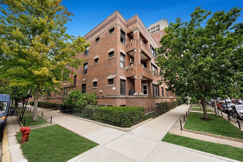 From the moment you step inside, this PRIME LOCATION, stunning - Beach Home for sale in Chicago, Illinois on Beachhouse.com