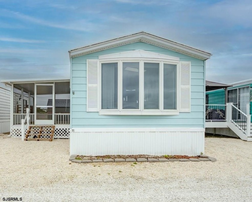 Welcome to your SEASONALl home away from home! Bask in direct - Beach Home for sale in Egg Harbor Township, New Jersey on Beachhouse.com