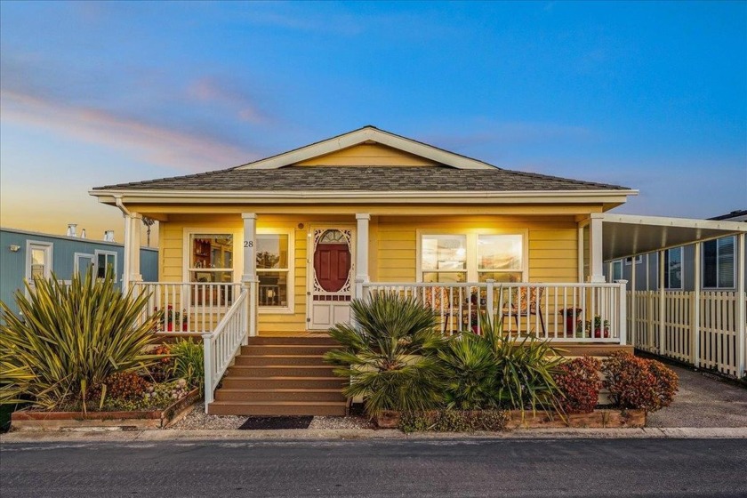 Sunkissed yellow home, built in 2005 with ocean views from your - Beach Home for sale in Santa Cruz, California on Beachhouse.com