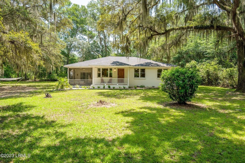 If you are in the market for a charming and cozy coastal retreat - Beach Home for sale in Saint Helena Island, South Carolina on Beachhouse.com