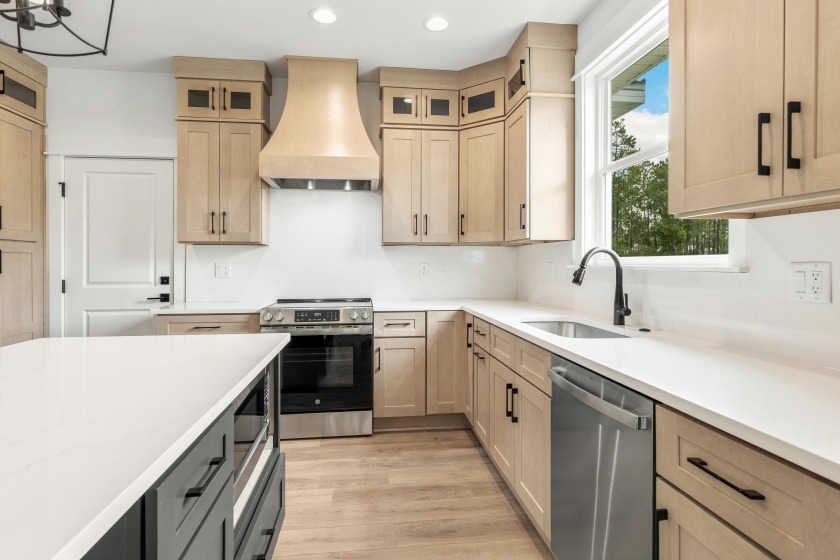 NEW CONSTRUCTION 3 bedroom, 2 bath 1,700 Sq Ft resort style home - Beach Home for sale in Freeport, Florida on Beachhouse.com