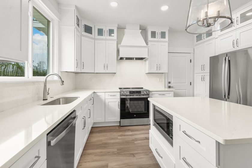 NEW CONSTRUCTION 3 bedroom, 2 bath 1,700 Sq Ft resort style home - Beach Home for sale in Freeport, Florida on Beachhouse.com