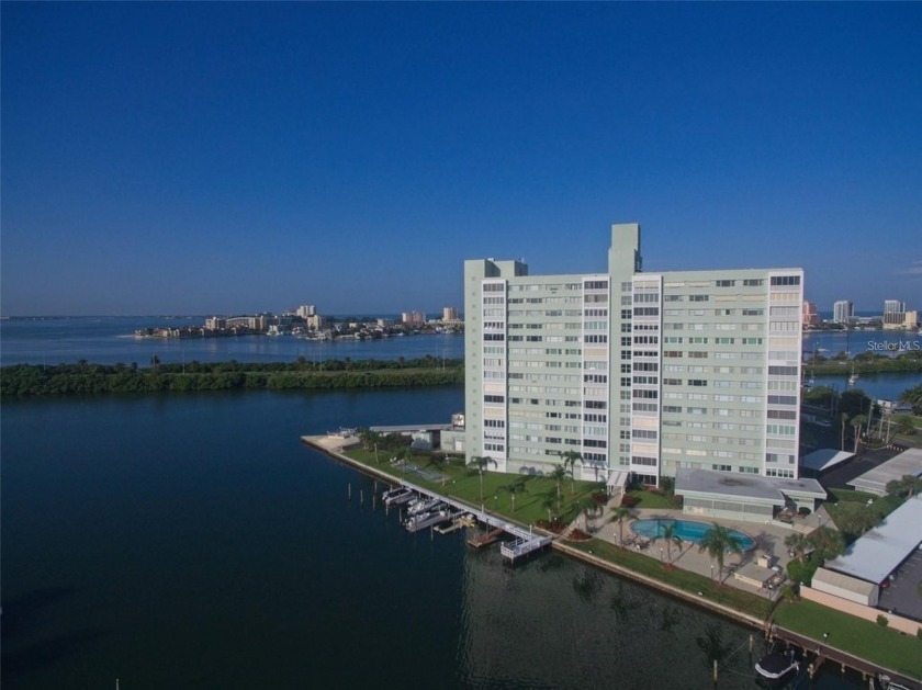 Stunning Penthouse Condo with Direct Waterfront Views of - Beach Condo for sale in Clearwater Beach, Florida on Beachhouse.com