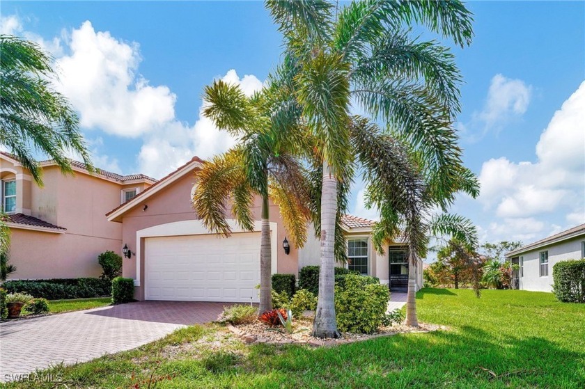 Gorgeous one owner Botanica Lakes custom home, loved and cared - Beach Home for sale in Fort Myers, Florida on Beachhouse.com