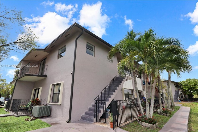 R
are opportunity to own a waterfront 2-bedroom, 2-bath condo - Beach Condo for sale in Miami, Florida on Beachhouse.com