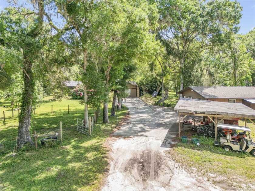 MOTIVATED SELLER - NO HOA - NO FLOOD HISTORY! If you've been - Beach Home for sale in Edgewater, Florida on Beachhouse.com