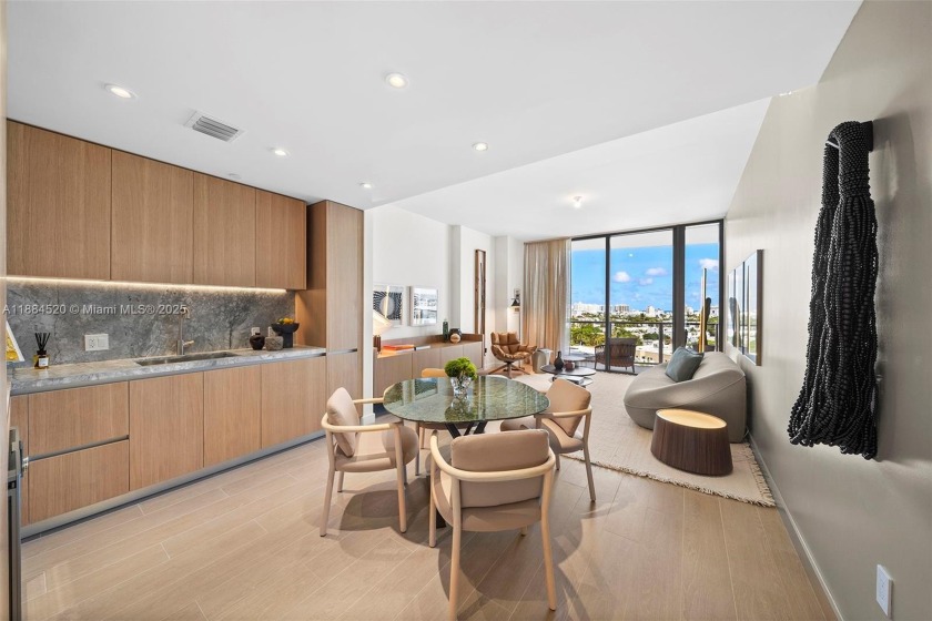 Never-lived-in, spacious 1 bedroom, 1.5 bathroom residence with - Beach Condo for sale in Miami Beach, Florida on Beachhouse.com