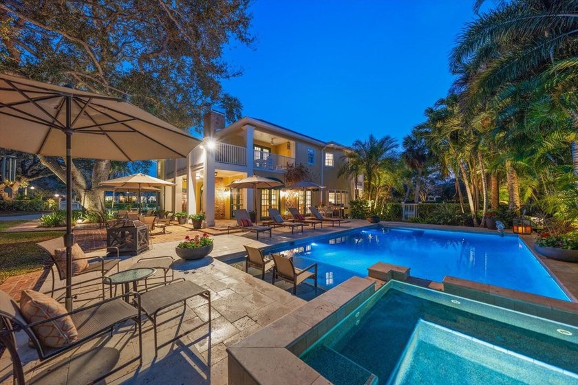 Just one block from the bluff in beautiful Belleair, this - Beach Home for sale in Belleair Beach, Florida on Beachhouse.com