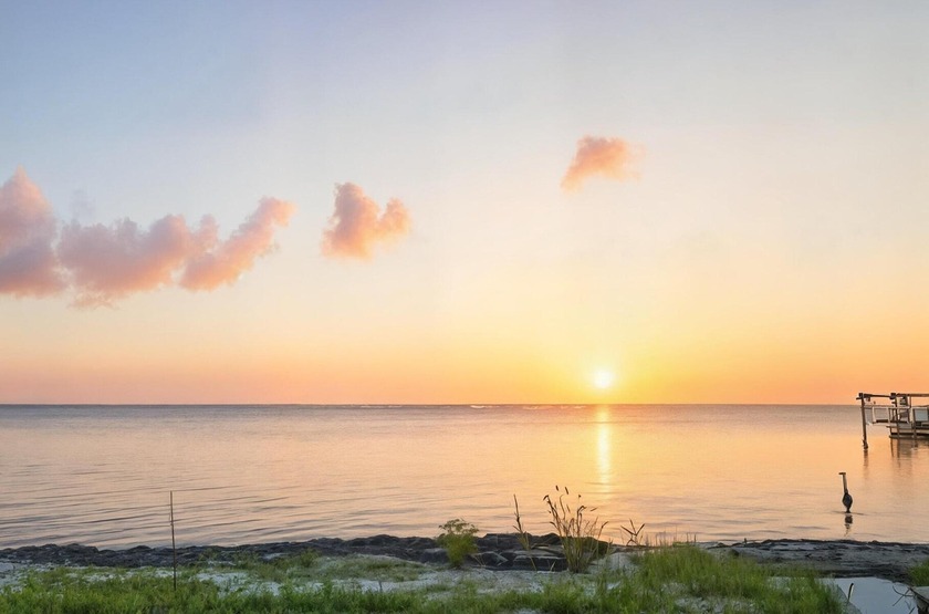 Welcome to your own piece of paradise! This incredible vacant - Beach Lot for sale in Destin, Florida on Beachhouse.com