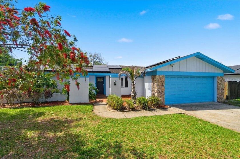 This beautifully renovated 4-bedroom, 2-bathroom home in Palm - Beach Home for sale in Palm Harbor, Florida on Beachhouse.com