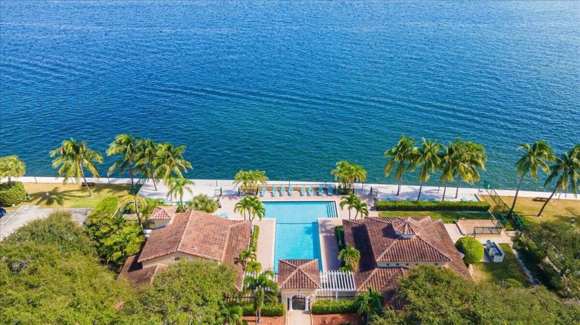 Don't miss out on this stunning waterfront 2 story condo - Beach Townhome/Townhouse for sale in Lake Park, Florida on Beachhouse.com