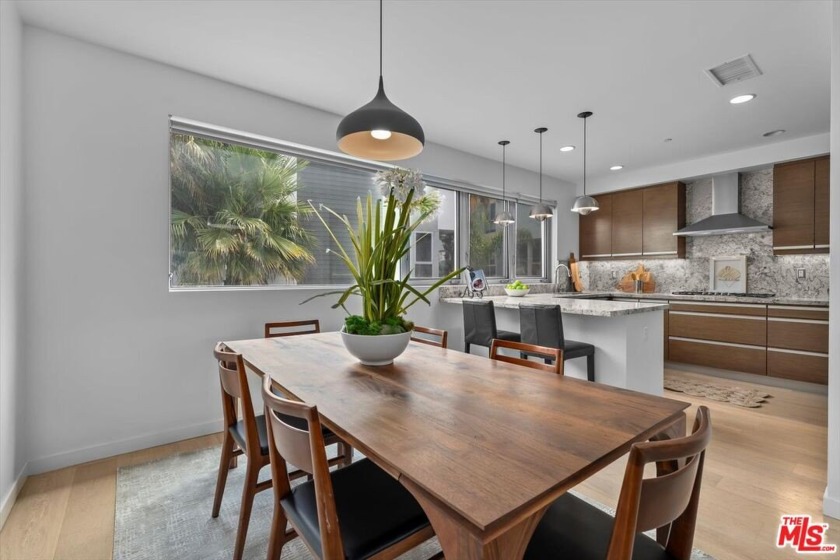 Experience modern coastal living with a rare blend of privacy - Beach Townhome/Townhouse for sale in Marina Del Rey, California on Beachhouse.com