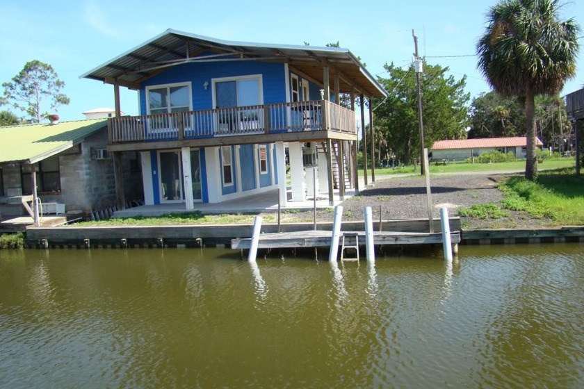 This is the perfect income producing Fisherman's get away priced - Beach Home for sale in Horseshoe Beach, Florida on Beachhouse.com