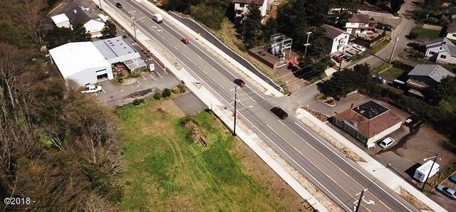 Prime Highway 101 commercial acreage with approximately 185 feet - Beach Commercial for sale in Lincoln City, Oregon on Beachhouse.com