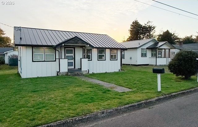 Experience the best of Florence coastal living with this rare - Beach Home for sale in Florence, Oregon on Beachhouse.com