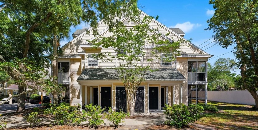 Welcome to your perfect Palm Harbor retreat in the highly - Beach Condo for sale in Palm Harbor, Florida on Beachhouse.com