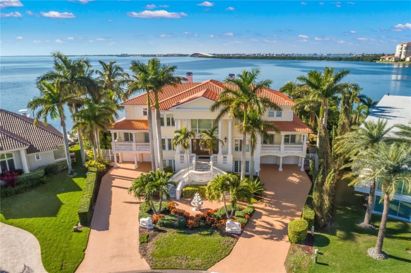 Welcome to Bayway Isles, a gated community that is home to the - Beach Home for sale in St. Petersburg, Florida on Beachhouse.com