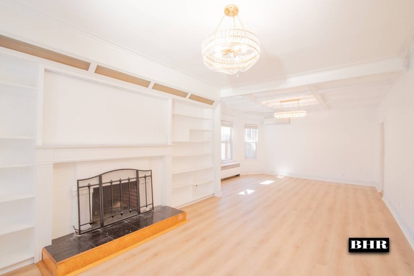 Manhattan Beach - Fully Detached Single-Family Home. Welcome to - Beach Home for sale in Brooklyn, New York on Beachhouse.com