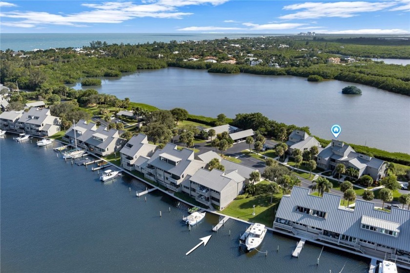 Waterfront 2BR/2BA townhome! Deep water dock - accommodates 41' - Beach Home for sale in Vero Beach, Florida on Beachhouse.com