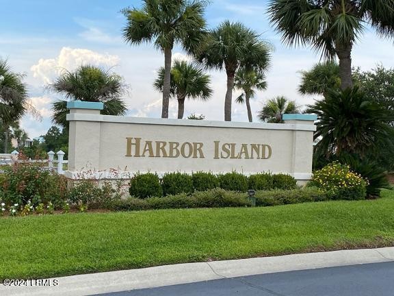 Looking for your coastal retirement destination, well here it - Beach Lot for sale in Harbor Island, South Carolina on Beachhouse.com