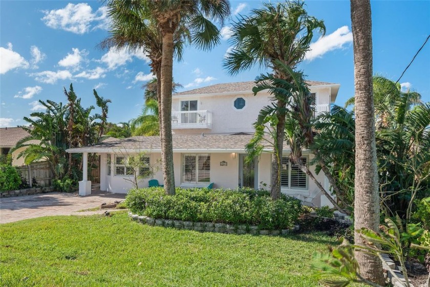 Tropical Oasis in New Smyrna Beach!  Welcome to 1422 N Atlantic - Beach Home for sale in New Smyrna Beach, Florida on Beachhouse.com