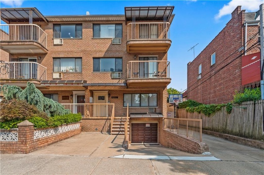 Phenomenal Bath Beach location! This brick, three family - Beach Home for sale in Brooklyn, New York on Beachhouse.com