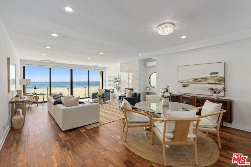 OCEANFRONT ONE LEVEL STUNNER THAT WAS JUST FULLY REMODELLED - 2 - Beach Condo for sale in Marina Del Rey, California on Beachhouse.com