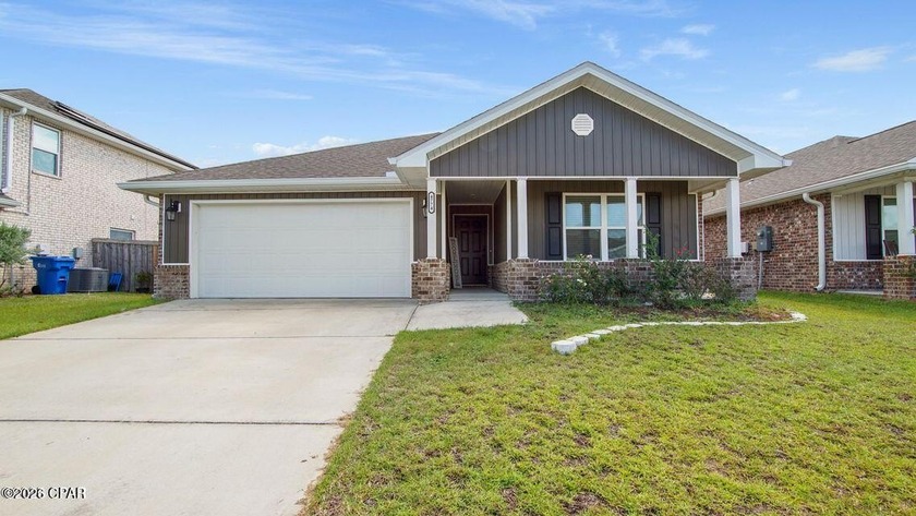 Beautiful 4 Bedroom Home in Sought-After Titus Park! Welcome to - Beach Home for sale in Panama City, Florida on Beachhouse.com