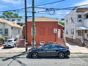 Beautifully maintained single-family home featuring 4 spacious - Beach Home for sale in Brooklyn, New York on Beachhouse.com