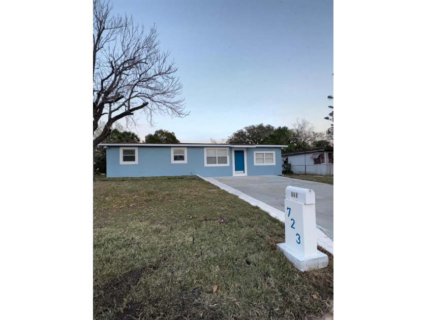 Welcome to this updated 4-bedroom, 2-bathroom home, complete - Beach Home for sale in Daytona Beach, Florida on Beachhouse.com