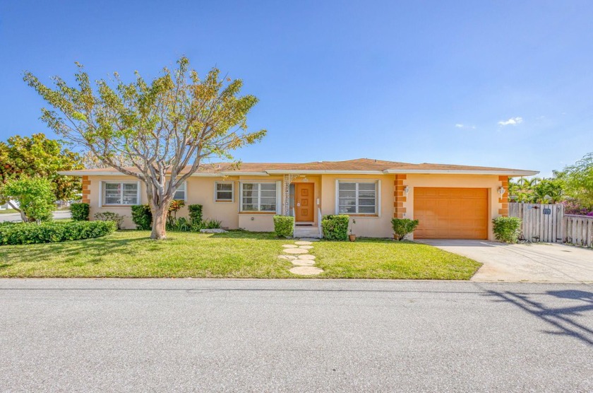 Located in the heart of Lake Worth Beach, this spacious 3 - Beach Home for sale in Lake Worth Beach, Florida on Beachhouse.com