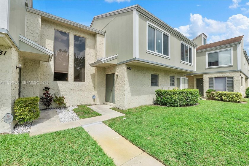 Price To Sell - Opportunity You Don't Want To Miss! 2-bed/1 - Beach Condo for sale in Tamarac, Florida on Beachhouse.com