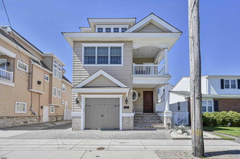 This custom-built Longport home has 4 bedrooms and 3.5 baths. It - Beach Home for sale in Longport, New Jersey on Beachhouse.com