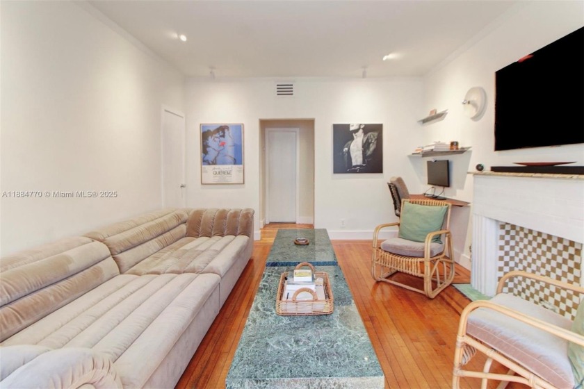 Charming 1BD/1BA unit in the iconic Don Bar Art Deco boutique - Beach Condo for sale in Miami Beach, Florida on Beachhouse.com