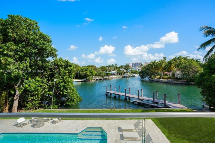 Experience the ultimate Miami lifestyle in this stunning - Beach Home for sale in Key Biscayne, Florida on Beachhouse.com