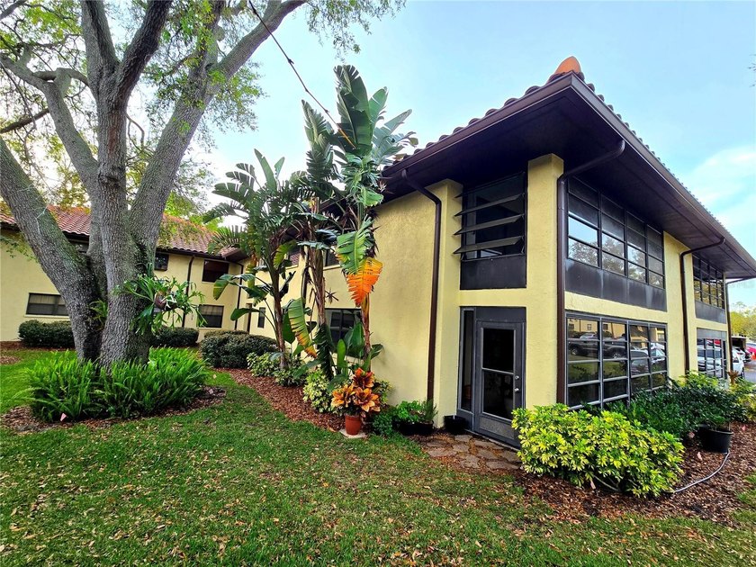 Enjoy Florida's lifestyle at its best in this renovated top - Beach Condo for sale in Clearwater, Florida on Beachhouse.com