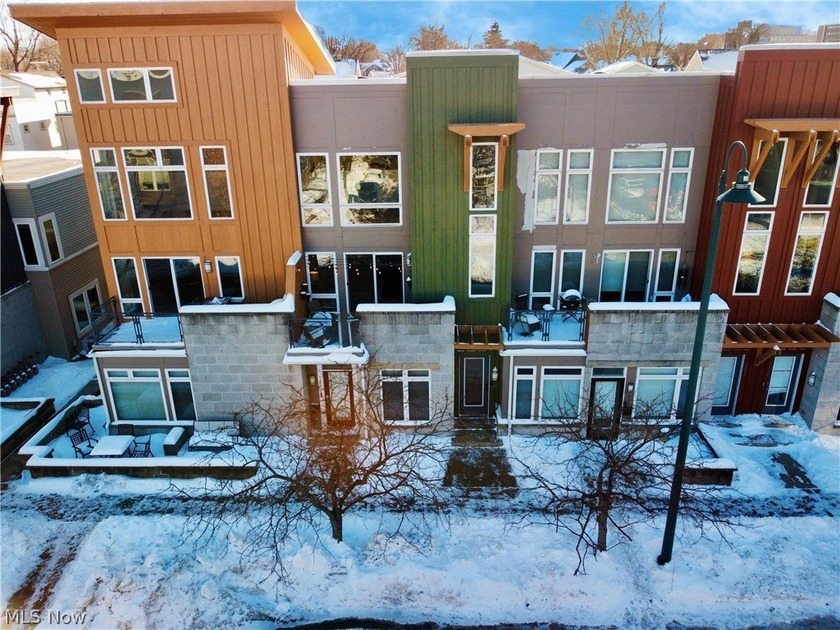 Discover modern living in a beautifully designed contemporary - Beach Condo for sale in Cleveland, Ohio on Beachhouse.com