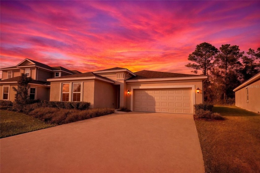 STUNNING PROPERTY!   LOCATED IN PARKS AT EDGEWATER, MOVE-IN - Beach Home for sale in Edgewater, Florida on Beachhouse.com